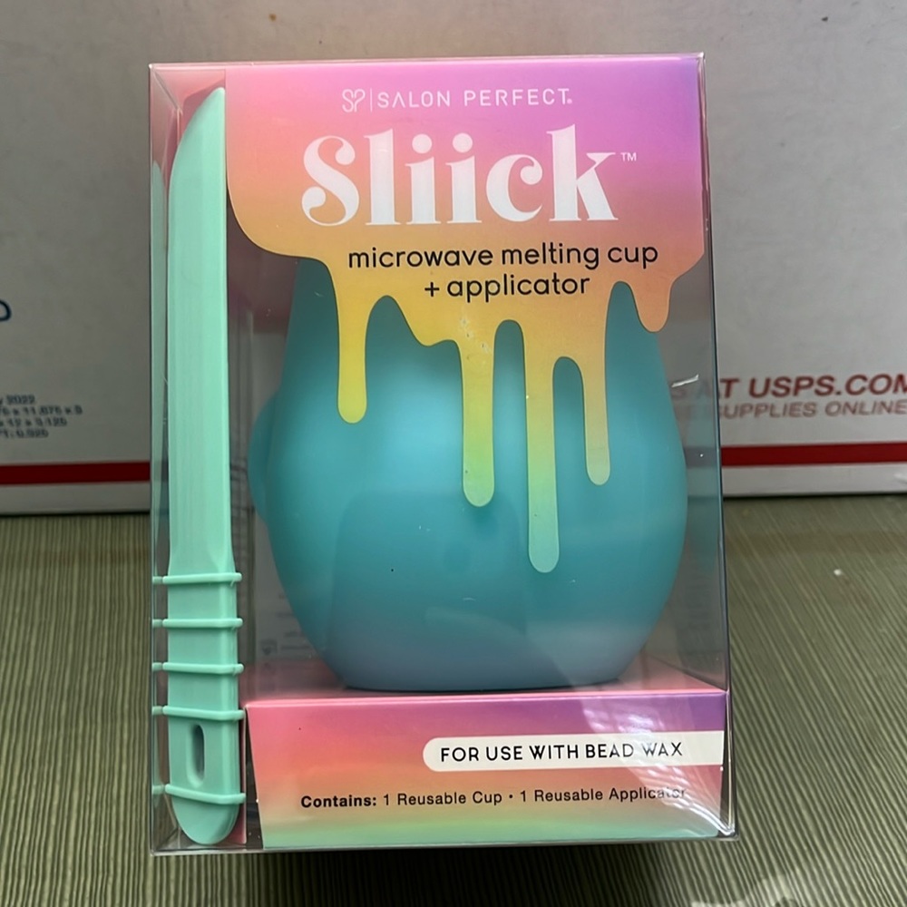 NIB Sliick microwave melting cup + applicator with use with bead wax